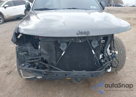 2018 Jeep Grand Cherokee Trackhawk 4X4 from USA, damaged, VIN 1C4RJFN90JC437656